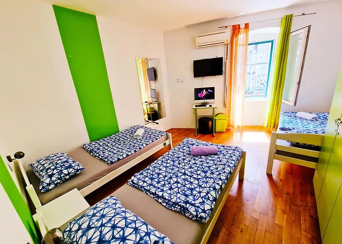 Hostel Croparadise *