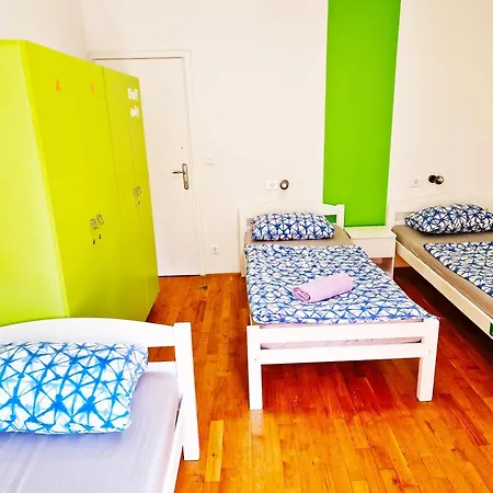 Croparadise Albergue *