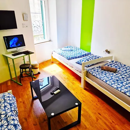 Croparadise Albergue Split